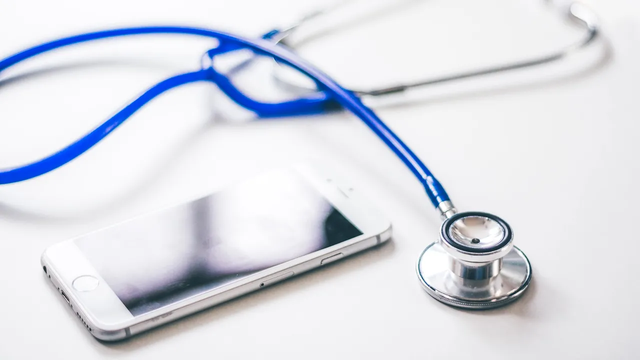 Şeful de la Cardiologie Craiova, care a lipsit în noaptea intervenţiei în cazul Florin Busuioc, se plânge că a fost HĂITUIT: Telefonul era descărcat