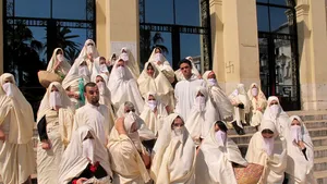 Unele femei musulmane se tem să poarte hijab în public, în contextul victoriei lui Donald Trump