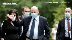 COMENTARIU Lelia Munteanu: Ziua în care Dumnezeu S-a întors, fiindcă îşi uitase ceva  
