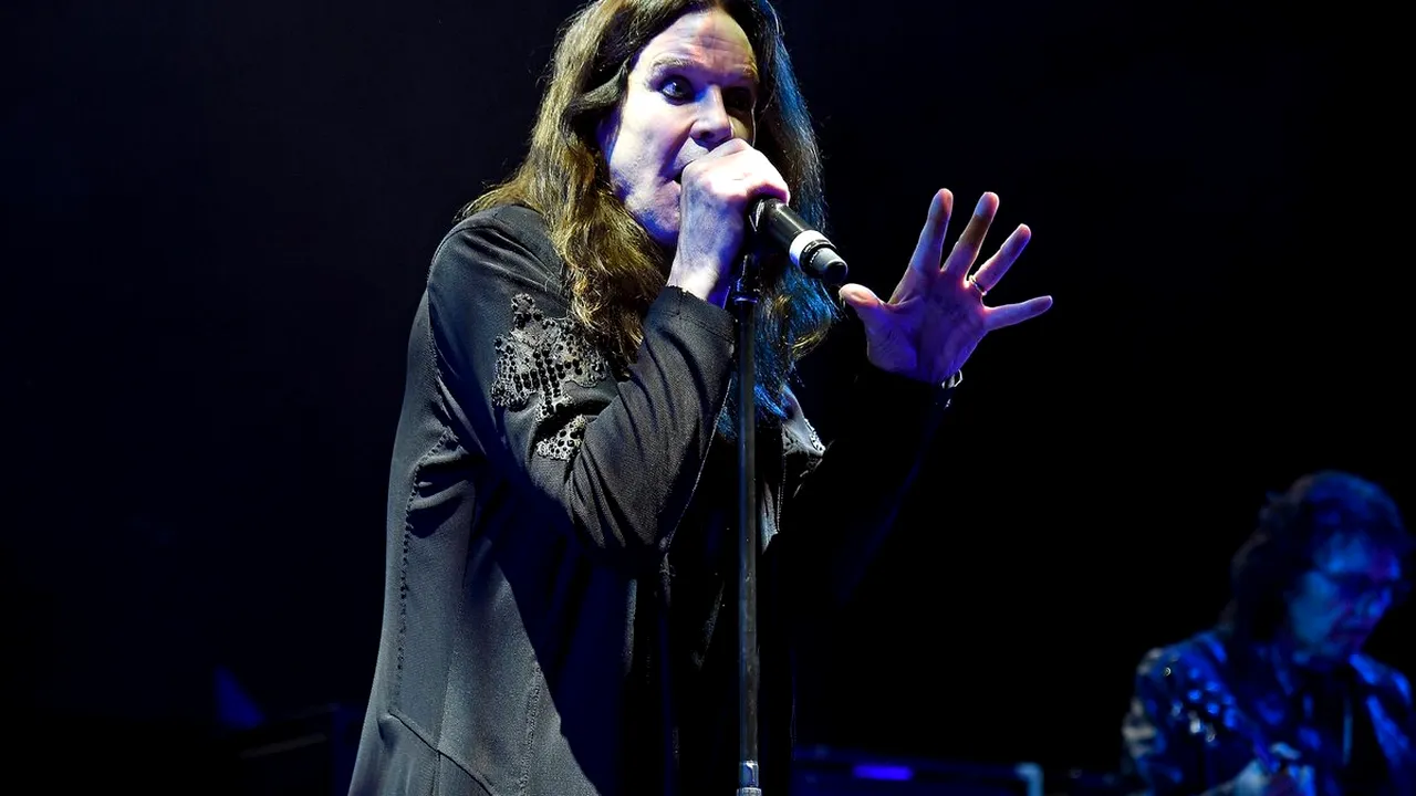Ozzy Osbourne, spitalizat de urgenţă din cauza unor complicaţii provocate de gripă