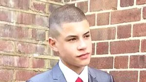 Un adolescent de 15 ani a pornit o afacere de 50.000 de lire sterline pe an, după ce s-a inspirat de la o simplă necesitate a colegilor lui de şcoală: ”Planul meu e să devin milionar”