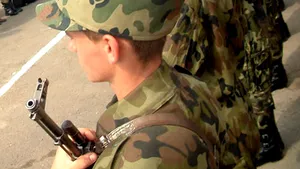 Armata face recturări pentru soldaţi şi gradaţi voluntari