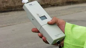 Târgu Mureş: Poliţistul care şi-a obligat colegul să sufle în alcooltest a fost retrogradat