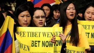 WikiLeaks: China oferă bani poliţiei nepaleze ca să aresteze tibetani