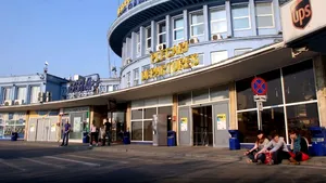 Show aerian şi expoziţie de aeronave, sâmbătă, pe Aeroportul Băneasa