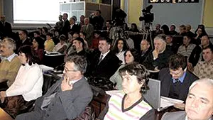 Gândul: Revoluţionarii braşoveni din ’87 – „omagiaţi“ cu 1500 RON şi trimişi la plimbare