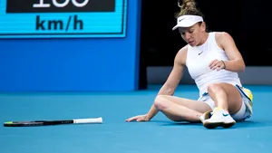 Simona Halep, despre căzătura puternică din timpul meciului cu Brady: Încheietura e puţin inflamată - FOTO