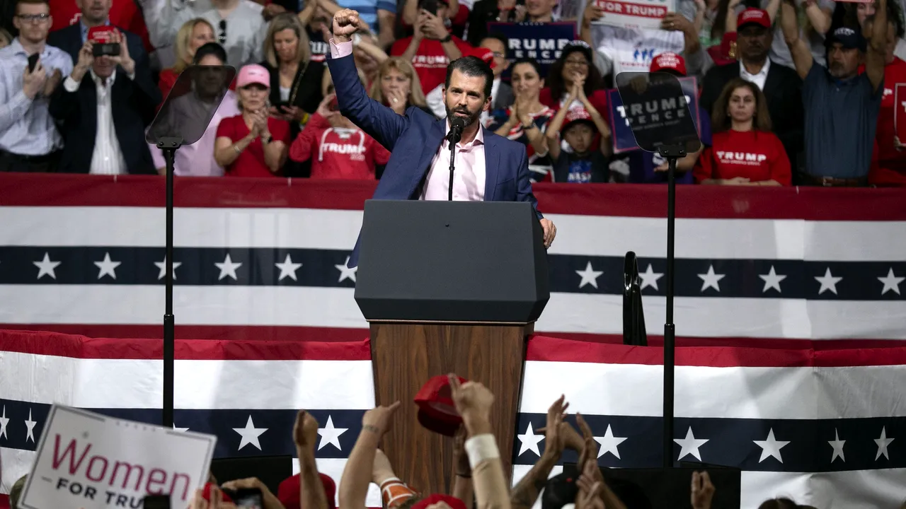 Twitter i-a dat block lui Donald Trump Jr.