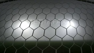 Preoţii au sfinţit stadionul echipei CS Mioveni, însă nu şi vestiarul oaspeţilor