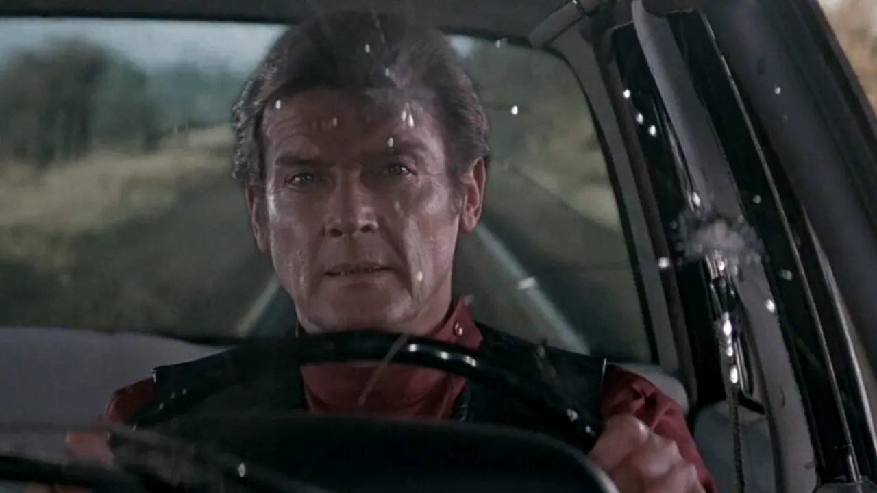 Dosarele secrete Stasi: cum a fost spionat James Bond la Checkpoint Charlie în timpul Războiului Rece