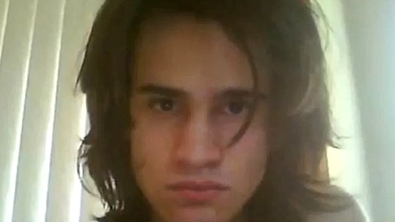 DE LA BĂRBAT LA FEMEIE în trei ani: Imagini spectaculoase cu transformarea unui transsexual - VIDEO