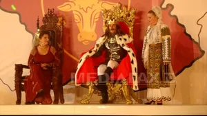 Primarul Radu Mazăre l-a interpretat pe domnitorul Ştefan cel Mare la carnavalul din Mamaia - FOTO