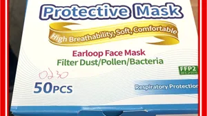 Statul român retrage un lot de măşti importate din China care prezintă riscuri pentru sănătate 