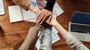 Ministerul Economiei: Începe înscrierea la finanțare StartUp Nation