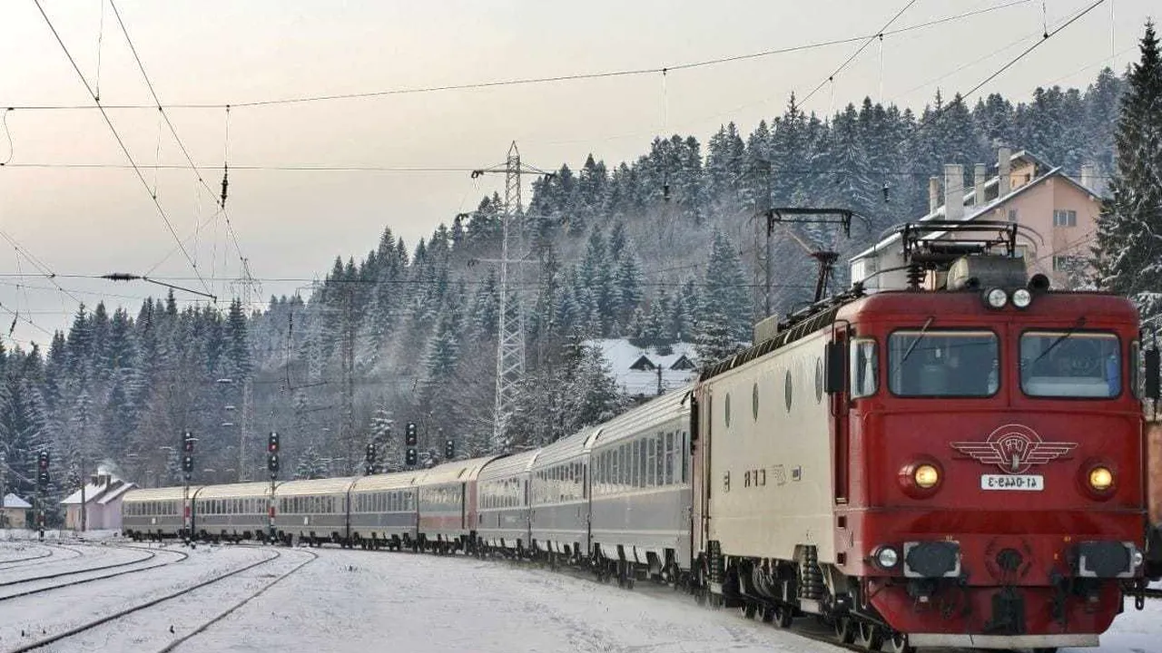 Circulaţie feroviară în condiţii de iarnă. Mai multe restricţii au fost ridicate