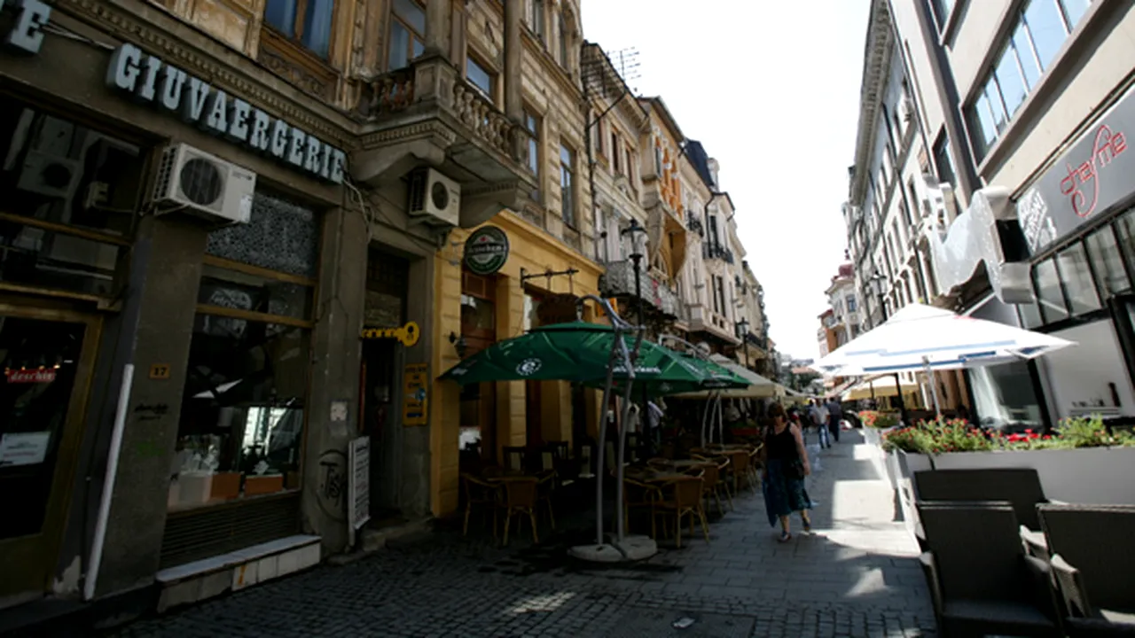 Comercianţii din Centrul Istoric cer adoptarea regulamentului pentru terase şi Birou unic