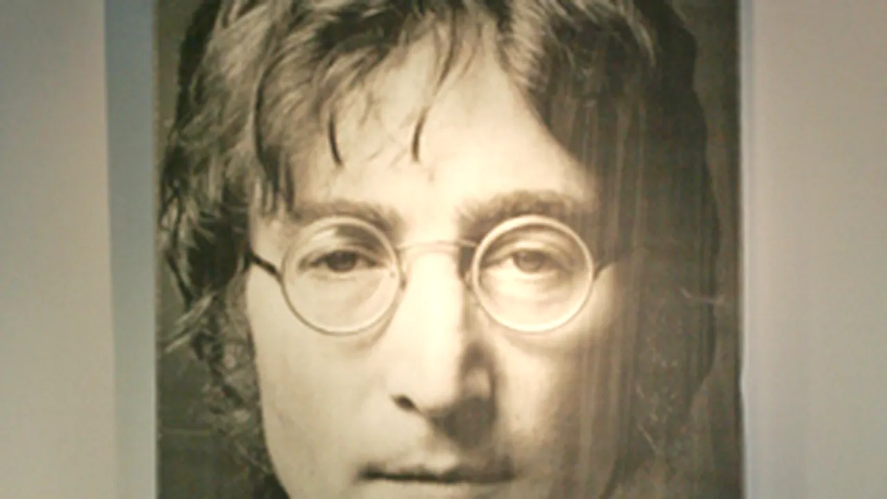Albumele post-Beatles ale lui John Lennon vândute pe iTunes