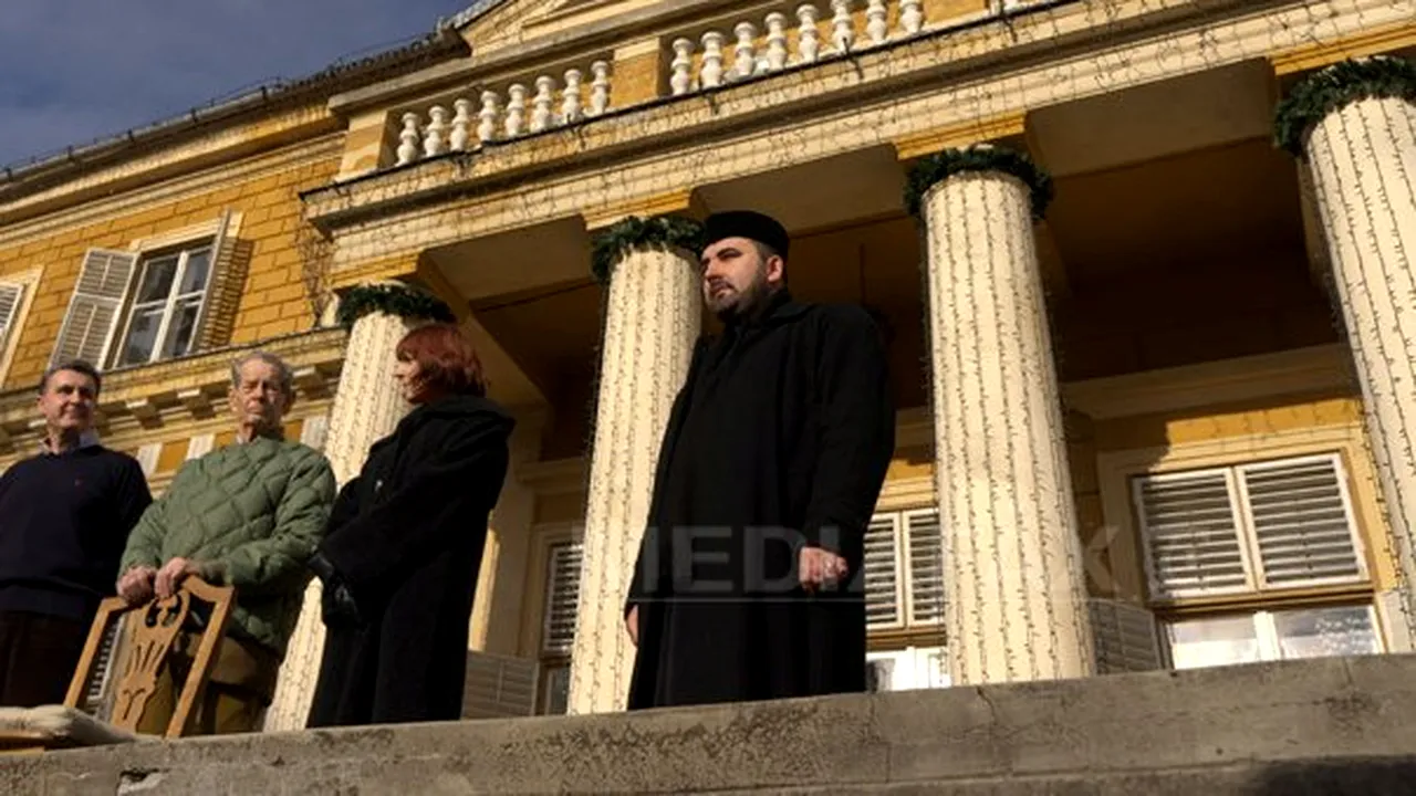 Regele Mihai a cerut scutire de taxe pentru domeniul de la Săvârşin, localnicii îl susţin