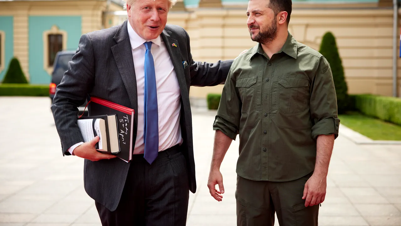 Boris Johnson face o a doua vizită surpriză la Kiev pentru a se întâlni cu Zelenski