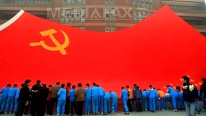 Noua conducere supremă a Partidului Comunist Chinez a fost redusă la şapte membri