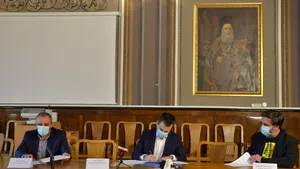 Colectarea selectivă începe de pe băncile şcolii: Programul ASAP se extinde la nivel naţional şi începe cu şcolile din Braşov