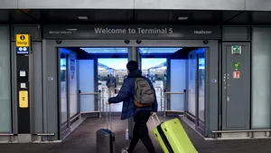 Guvernul a reactualizat lista statelor din care este impusă carantina la sosirea în România. Ce ţări se află în zona roşie DOCUMENT