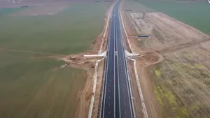 37 de kilometri din Drumul Expres Craiova-Piteşti se deschid traficului joi şi vineri