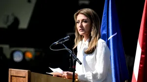 Ministra Apărării din Olanda avertizează că NATO va exercita presiuni asupra aliaților care nu plătesc destul pentru apărare