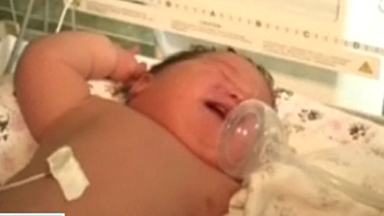 O femeie din Botoşani a născut un copil de 6,7 kilograme - VIDEO