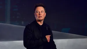 Elon Musk ameninţă că mută sediul Tesla din California: „Sincer, aceasta este picătura care a umplut paharul”