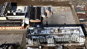 GM concediază 2.000 de angajaţi şi sistează producţia la nouă fabrici din SUA