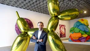 Prima retrospectivă dedicată lui Jeff Koons, regele kitsch-ului, organizată la New York - FOTO