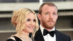 Madonna şi Guy Ritchie au ajuns la un acord asupra custodiei fiului lor Rocco, de 16 ani
