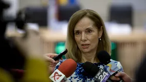 Verdict în instanţă: Roxana Wring, fosta şefă USR Bucureşti, a colaborat cu Securitatea