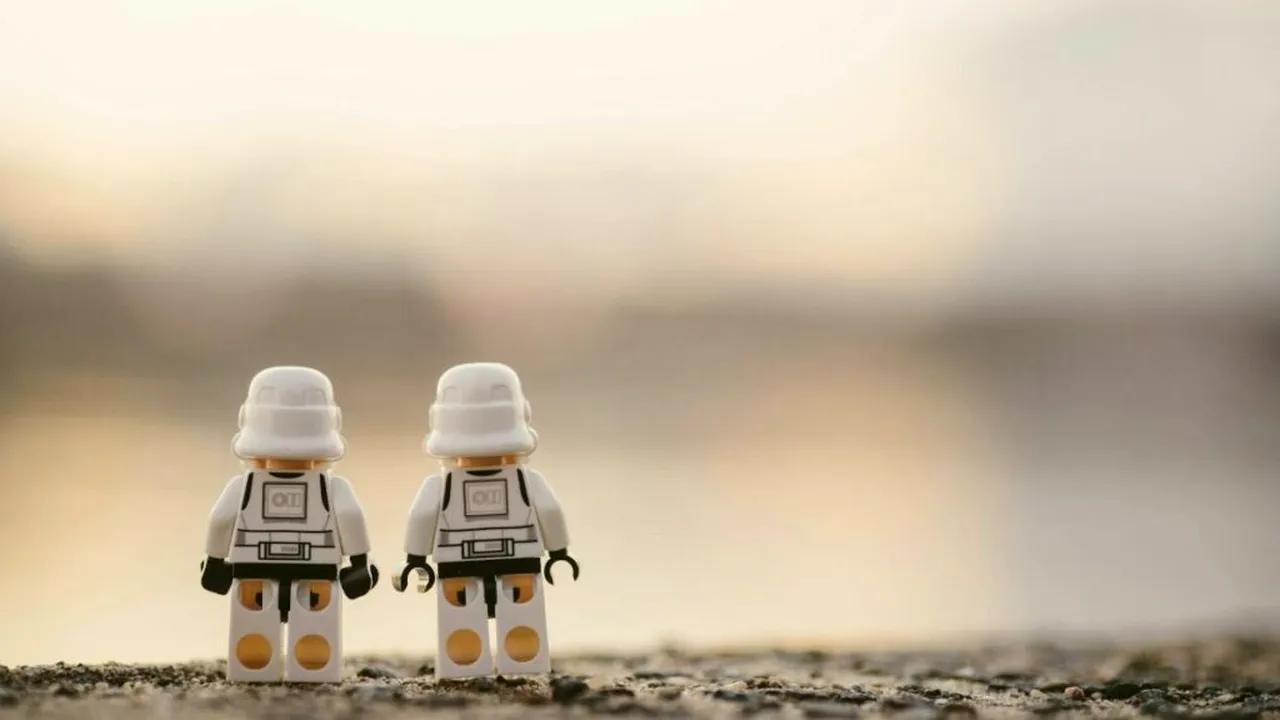 Propagandă cu „față” de Lego. Videoclipurile generate cu inteligență artificială care promovează mesajele Iranului ajung la sute de milioane de vizualizări