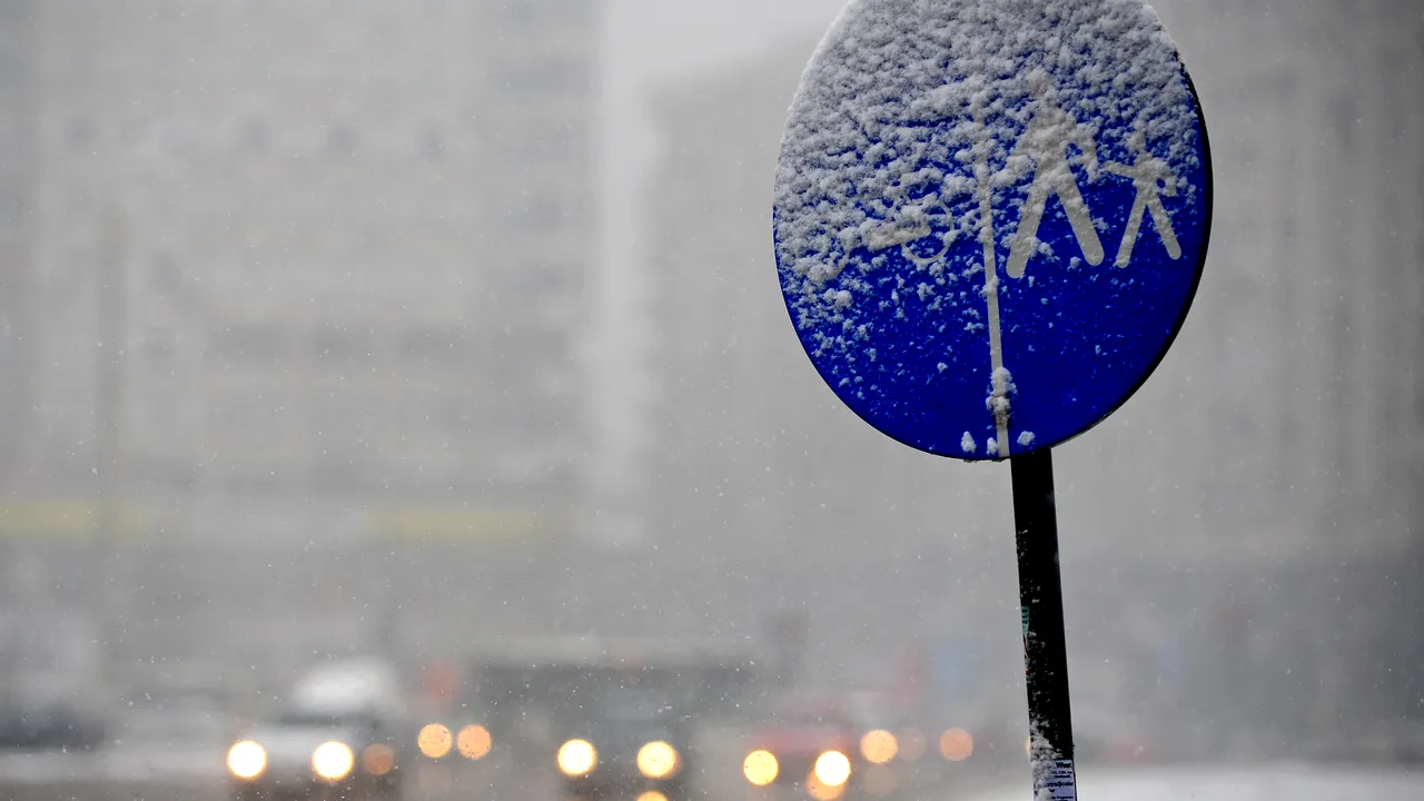 Va ninge în Capitală şi se va depune strat de zăpadă. Vremea se va răci accentuat