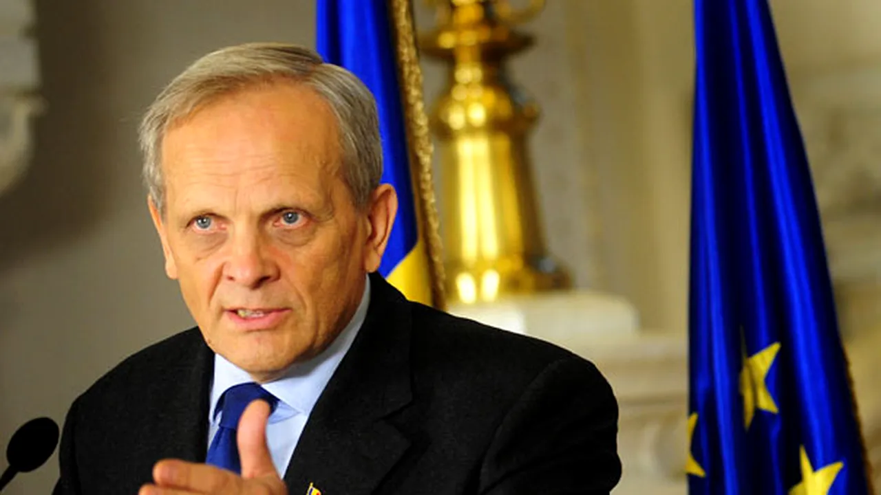 Stolojan: Isărescu şi Vlădescu trebuiau să iasă să prezinte măsurile anticriză