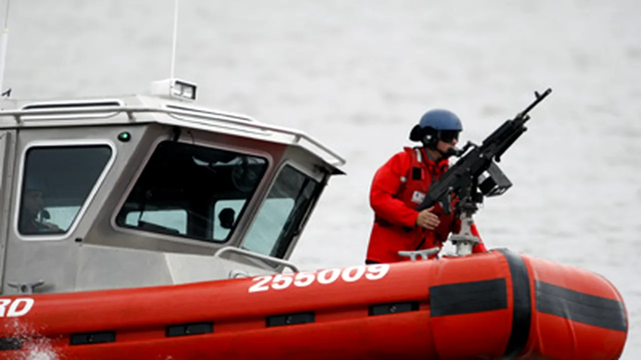 Paza de Coastă americană a dechis focul asupra unei nave, la Washington - VIDEO