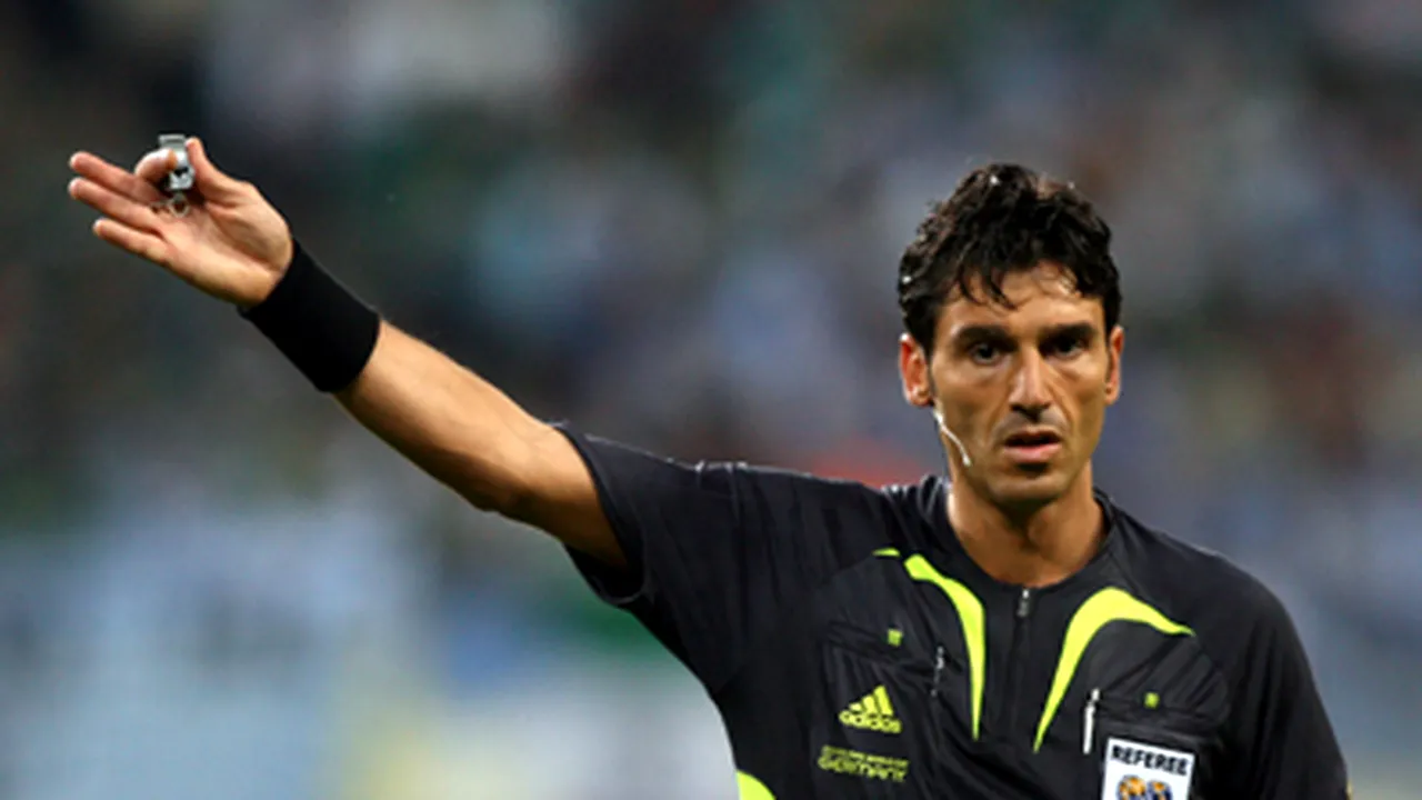 Massimo Busacca va arbitra partida Olanda - România (Video)