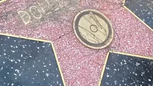 Dolly Parton primește o nouă stea pe Hollywood Walk of Fame, după ce prima a fost vandalizată