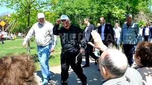 PDL Bucureşti: Candidaţii USL la Sectorul 6 au trimis simpatizanţi plătiţi să huiduie membrii PDL