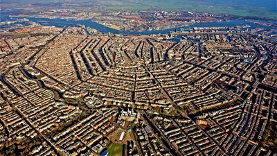 LIFE Orașul european pitoresc care devine una dintre cele mai căutate destinații de vară în 2026