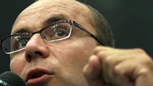 Guşă: Trebuie să scap ţara de Băsescu pentru că eu l-am făcut preşedinte