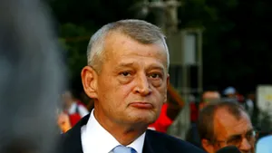 Oprescu intră în concediu, atribuţiile fiind delegate viceprimarului Iovici (PRM)