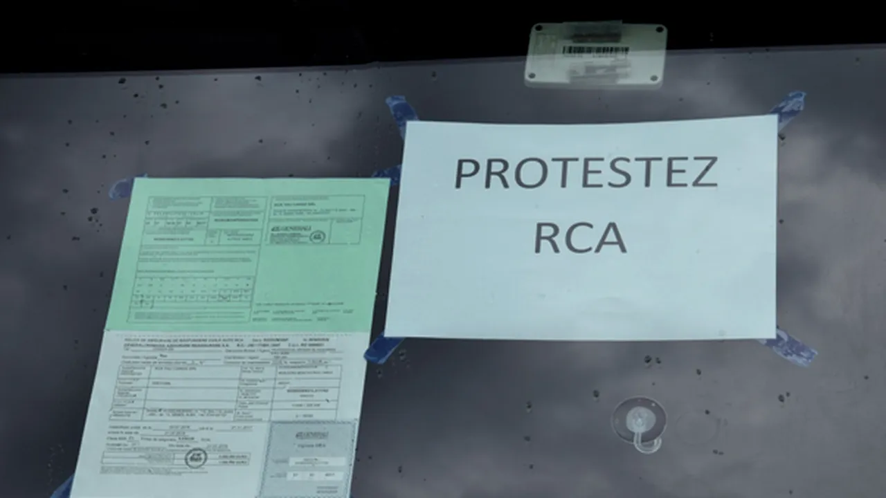 Protest al transportatorilor faţă de scumpirea RCA, pe şoseaua de centură a Capitalei şi în ţară - FOTO, VIDEO