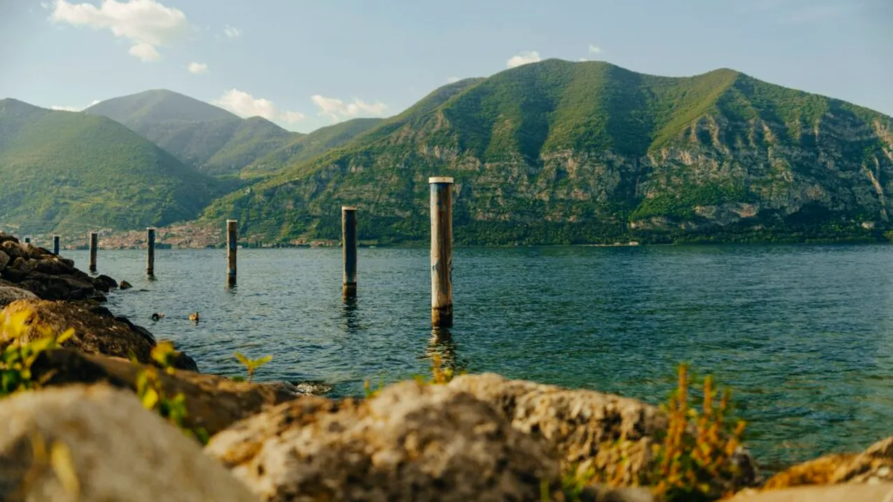 Copiii călătoresc gratuit. Trenul istoric spre Lacul Iseo revine în două duminici din octombrie