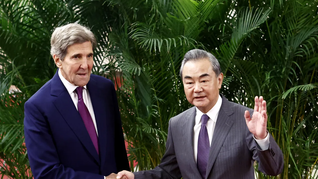 Emisarul american John Kerry spune Chinei să separe clima de politică