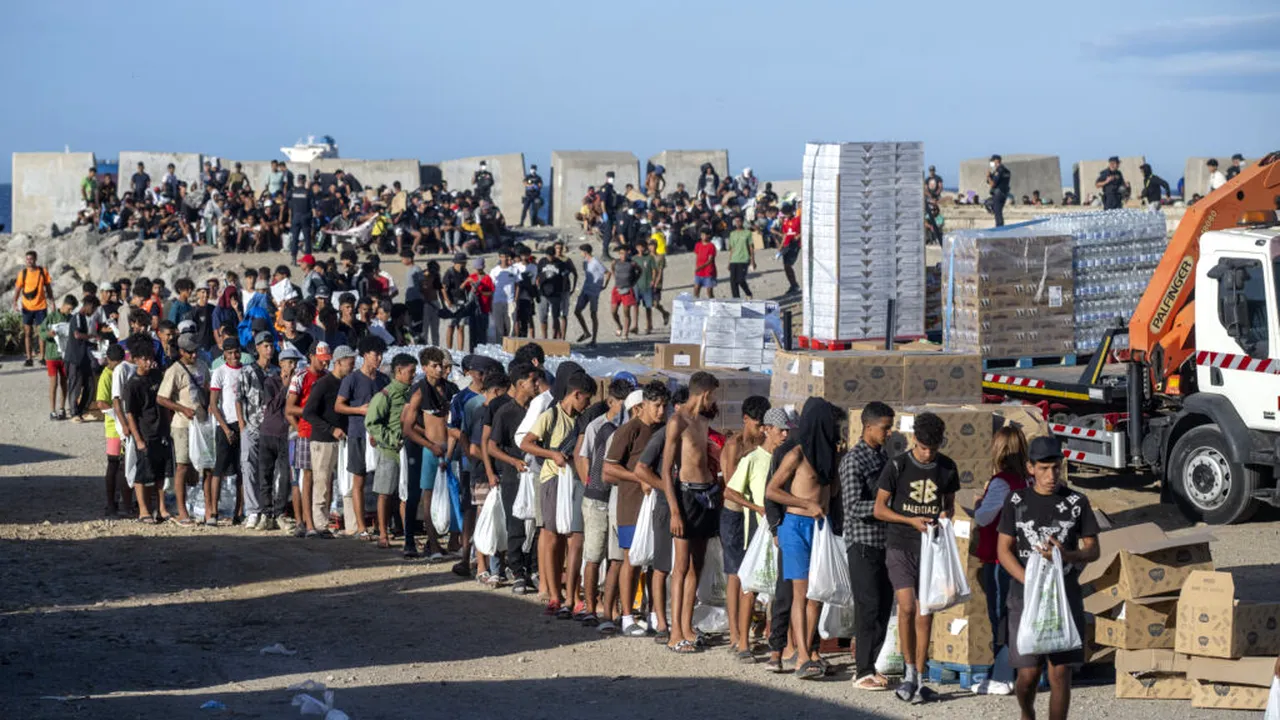 Spania cere ajutorul Uniunii Europene pentru gestionarea migranților din Ceuta