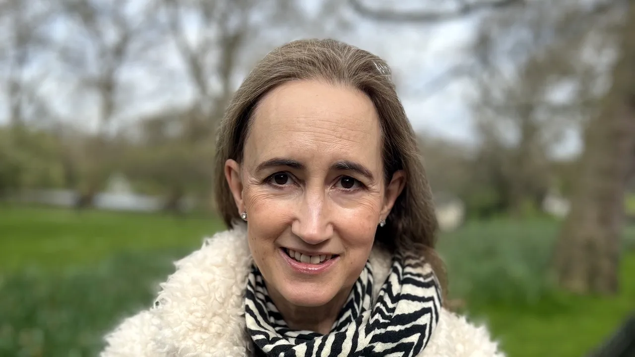 Sophie Kinsella, autoarea britanică cu milioane de cărţi vândute, are cancer