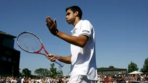 Hănescu a pierdut finala la simplu şi la dublu de la Stuttgart